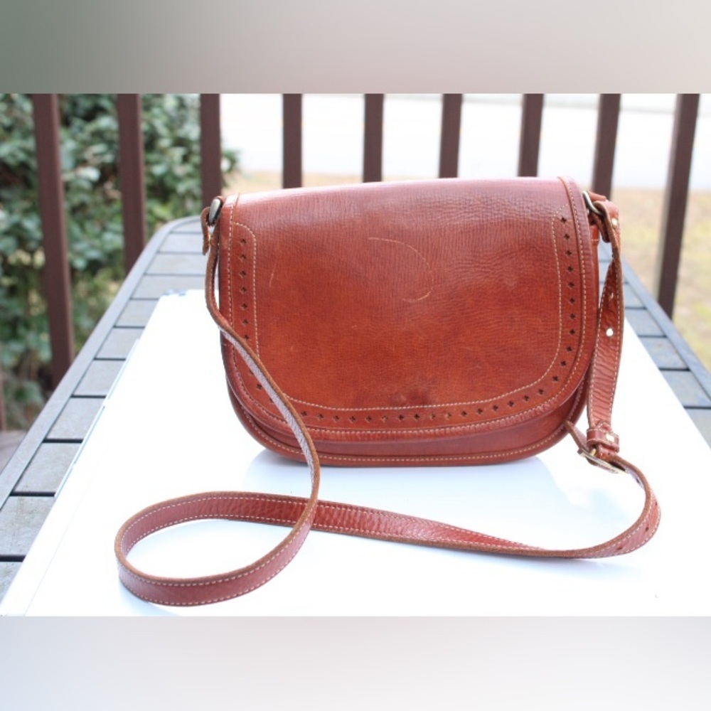 Beautiful vintage leather saddle bag